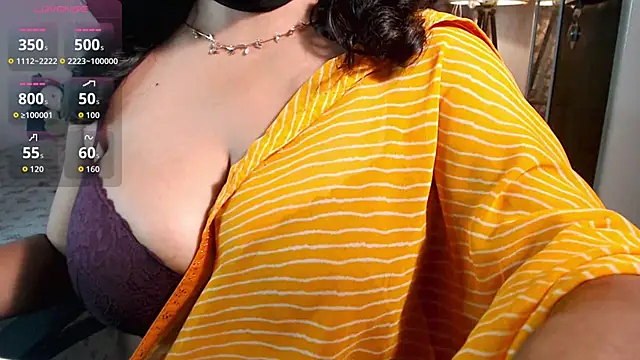 Snapshot of hot_menka chatting on May 4, 2026, 7:28 pm hot menka online show from May 4, 2026, 7:28 pm