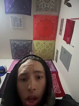 Snapshot of qbaby96 chatting on October 10, 2025, 4:08 pm qbaby96 online show from October 10, 2025, 4:08 pm