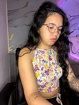 Snapshot of Rosita_forever_ chatting on October 19, 2025, 1:14 pm Rosita forever online show from October 19, 2025, 1:14 pm