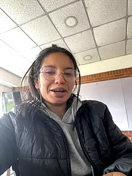 Snapshot of Rosita_forever_ chatting on October 31, 2025, 4:25 pm Rosita forever online show from October 31, 2025, 4:25 pm