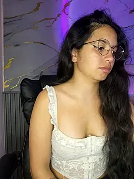 Snapshot of Rosita_forever_ chatting on October 20, 2025, 8:09 pm Rosita forever online show from October 20, 2025, 8:09 pm