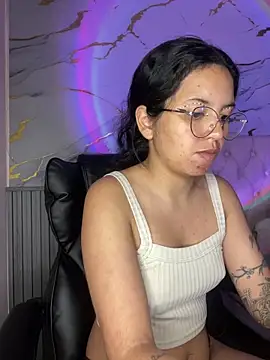 Snapshot of Rosita_forever_ chatting on October 8, 2025, 2:57 am Rosita forever online show from October 8, 2025, 2:57 am