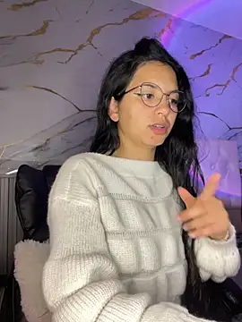 Snapshot of Rosita_forever_ chatting on October 11, 2025, 4:57 am Rosita forever online show from October 11, 2025, 4:57 am