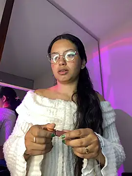 Rosita forever  online show from May 7, 2026, 4:32 pm