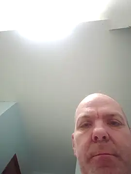 Snapshot of hoodratoui chatting on November 29, 2025, 10:32 pm hoodratoui online show from November 29, 2025, 10:32 pm