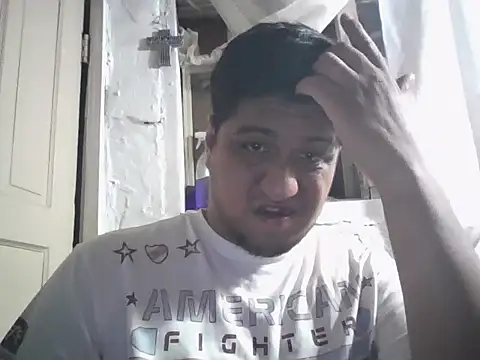 Snapshot of manolo666hot chatting on May 26, 2026, 5:38 am manolo666hot online show from May 26, 2026, 5:38 am