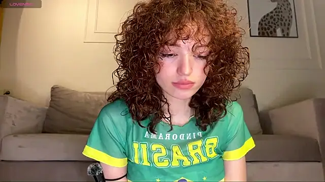 LilianGrindle online show from June 11, 2026, 7:33 pm