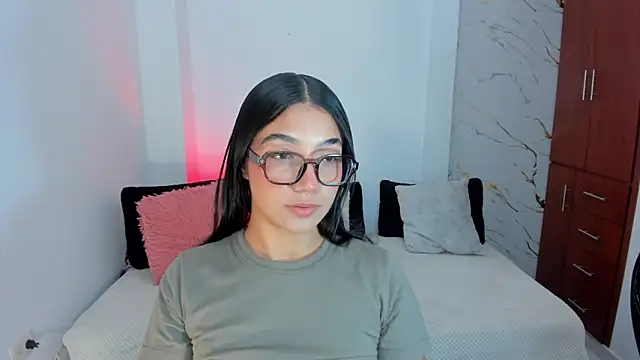 Snapshot of martina_roldam chatting on June 10, 2026, 1:51 am martina roldam online show from June 10, 2026, 1:51 am