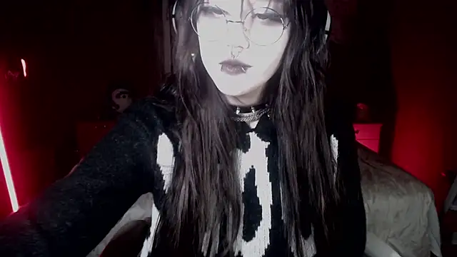 Snapshot of chloe_crystall_killer chatting on October 9, 2025, 12:06 pm chloe crystall killer online show from October 9, 2025, 12:06 pm