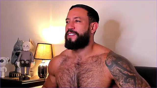 Snapshot of BradLeon_ chatting on November 23, 2025, 9:30 am BradLeon online show from November 23, 2025, 9:30 am