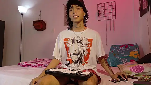 seven7xis online show from February 5, 2026, 1:23 am