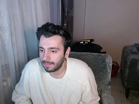 Snapshot of handsomeee04 chatting on April 17, 2026, 10:34 pm handsomeee04 online show from April 17, 2026, 10:34 pm