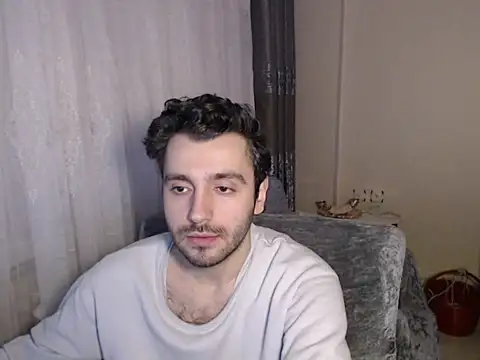 Snapshot of handsomeee04 chatting on April 13, 2026, 10:36 pm handsomeee04 online show from April 13, 2026, 10:36 pm