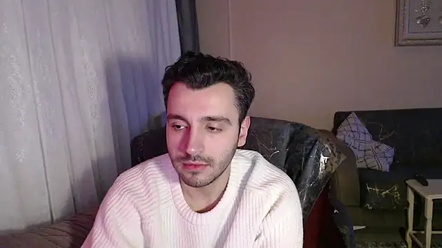 handsomeee04 online show from February 1, 2026, 9:46 pm