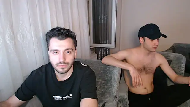 Snapshot of handsomeee04 chatting on May 16, 2026, 10:53 pm handsomeee04 online show from May 16, 2026, 10:53 pm