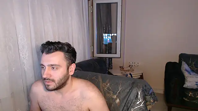 Snapshot of handsomeee04 chatting on July 8, 2026, 11:38 pm handsomeee04 online show from July 8, 2026, 11:38 pm