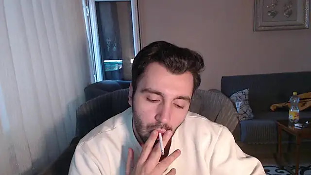 handsomeee04 online show from October 20, 2025, 3:23 pm