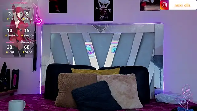 supradoll online show from October 15, 2025, 5:10 pm