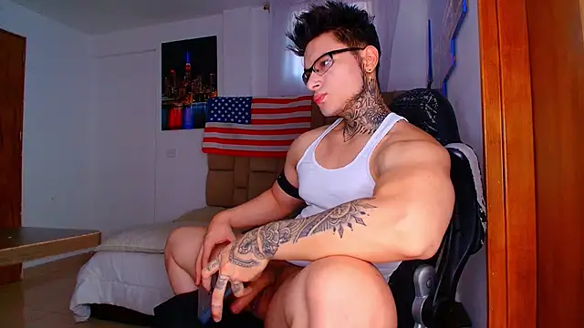 DennisWalkerr online show from October 17, 2025, 10:11 pm