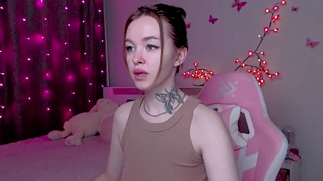 Snapshot of Naughty_Mable chatting on October 15, 2025, 12:20 am Naughty Mable online show from October 15, 2025, 12:20 am