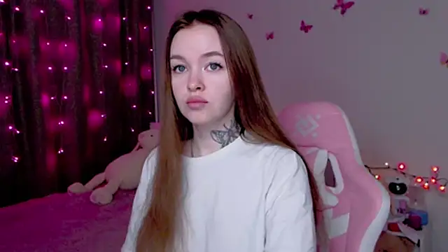 Snapshot of Naughty_Mable chatting on November 3, 2025, 12:16 am Naughty Mable online show from November 3, 2025, 12:16 am