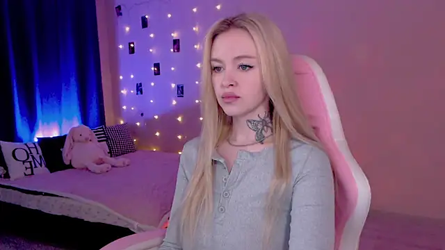 Snapshot of Naughty_Mable chatting on May 29, 2026, 1:44 am Naughty Mable online show from May 29, 2026, 1:44 am