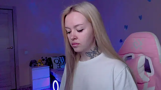 Naughty Mable online show from April 28, 2026, 2:27 am