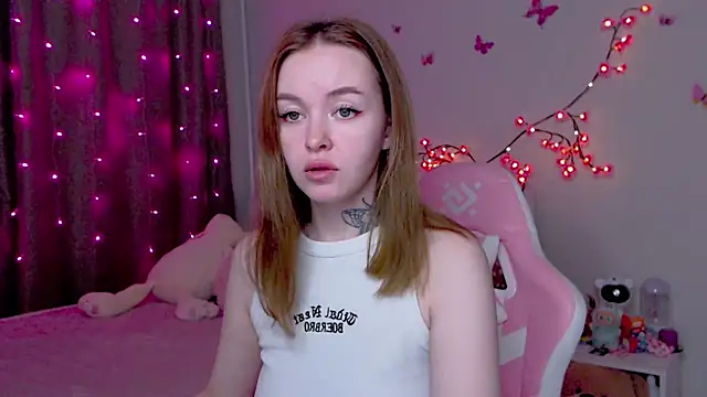 Snapshot of Naughty_Mable chatting on October 9, 2025, 1:06 am Naughty Mable online show from October 9, 2025, 1:06 am