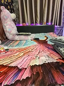 Little  Lia online show from May 1, 2026, 6:57 pm