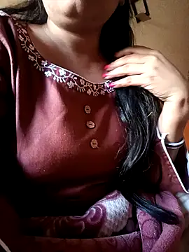 Snapshot of Soniya_444 chatting on February 14, 2026, 11:32 am Soniya 444 online show from February 14, 2026, 11:32 am