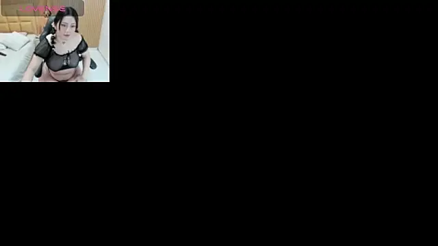 LOLAMAXI online show from May 1, 2026, 3:33 am