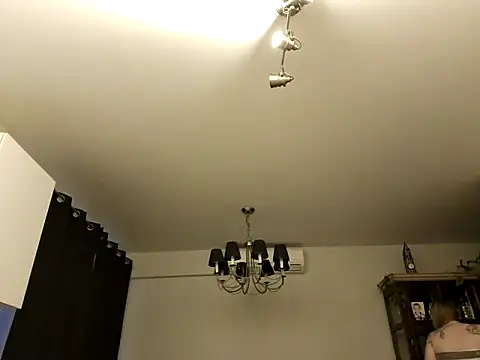 Purple  lips online show from January 1, 2025, 5:22 pm