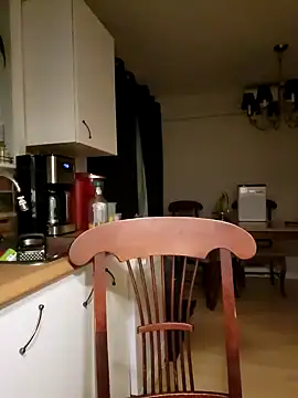 Purple  lips online show from January 14, 2025, 2:40 am