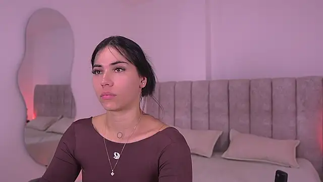 Snapshot of sam_lewins chatting on December 20, 2025, 7:17 pm sam lewins online show from December 20, 2025, 7:17 pm