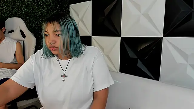 Snapshot of andy_dan18 chatting on December 4, 2025, 6:18 pm andy dan18 online show from December 4, 2025, 6:18 pm