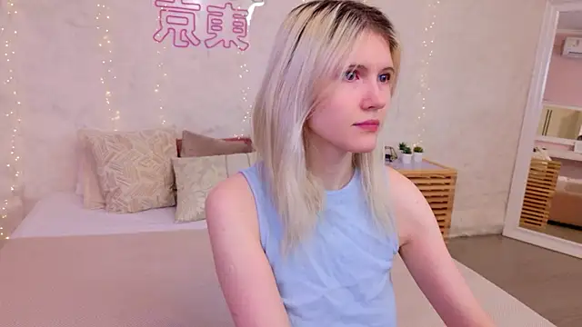 NellieLoyns online show from May 1, 2026, 5:18 pm