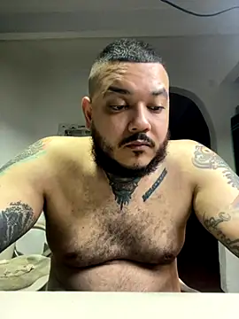 El Titan1998 online show from October 9, 2025, 1:17 am