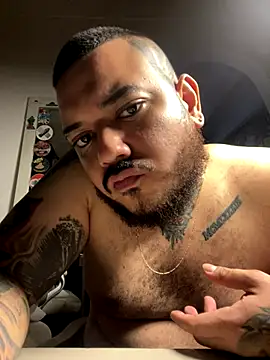 El Titan1998 online show from December 19, 2025, 10:01 pm