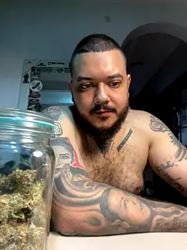 El Titan1998 online show from December 15, 2025, 12:11 pm