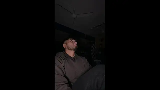 Beboteejoel online show from September 25, 2025, 1:33 am