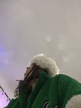 Snapshot of BlueStoneX chatting on November 14, 2025, 6:39 am BlueStoneX online show from November 14, 2025, 6:39 am