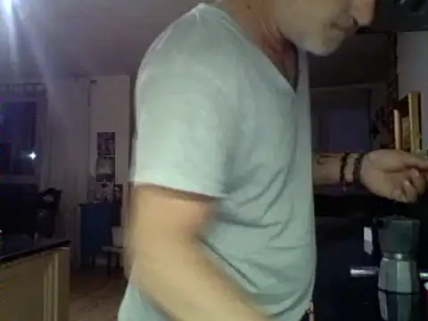 kevincumporn online show from March 18, 2025, 3:34 am