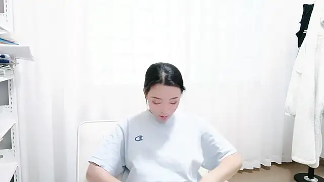 Lucky-kaka999 online show from December 2, 2025, 2:45 am