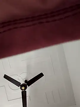 cute monu online show from October 24, 2025, 2:43 am