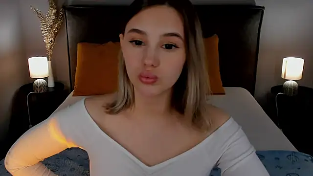 Snapshot of AngelicaKleee chatting on February 19, 2025, 1:51 am AngelicaKleee online show from February 19, 2025, 1:51 am