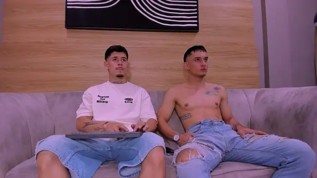 hell twink online show from April 26, 2026, 2:42 am