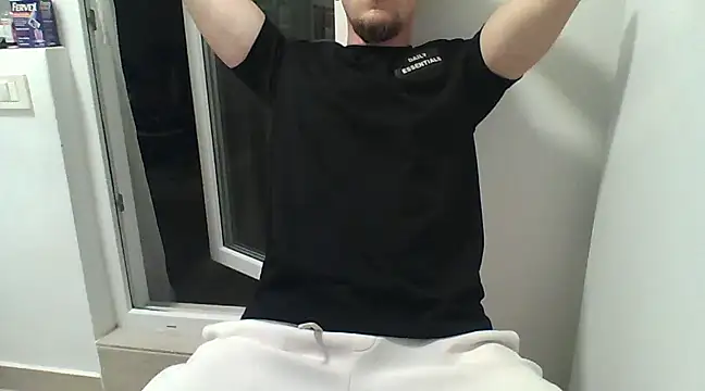 Snapshot of couplehot992 chatting on February 10, 2025, 4:36 pm couplehot992 online show from February 10, 2025, 4:36 pm