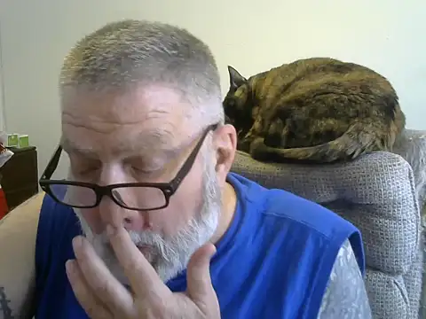 viejo oso online show from October 5, 2025, 7:48 pm