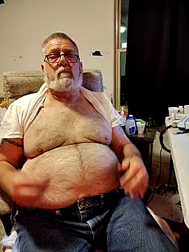 viejo oso online show from October 11, 2025, 9:43 am