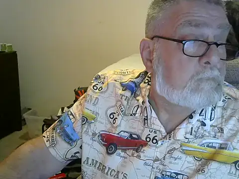 viejo oso online show from October 12, 2025, 4:52 pm